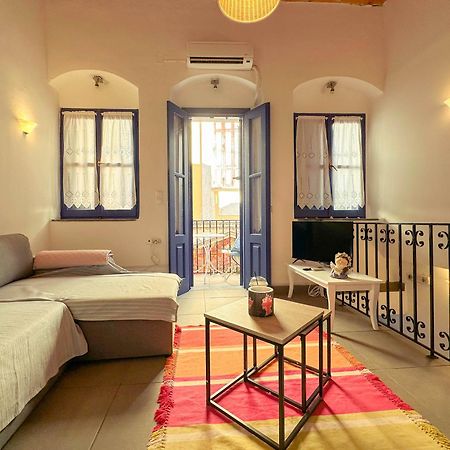 Kali Strata 2 - Downtown Apartment Đảo Sými Ngoại thất bức ảnh