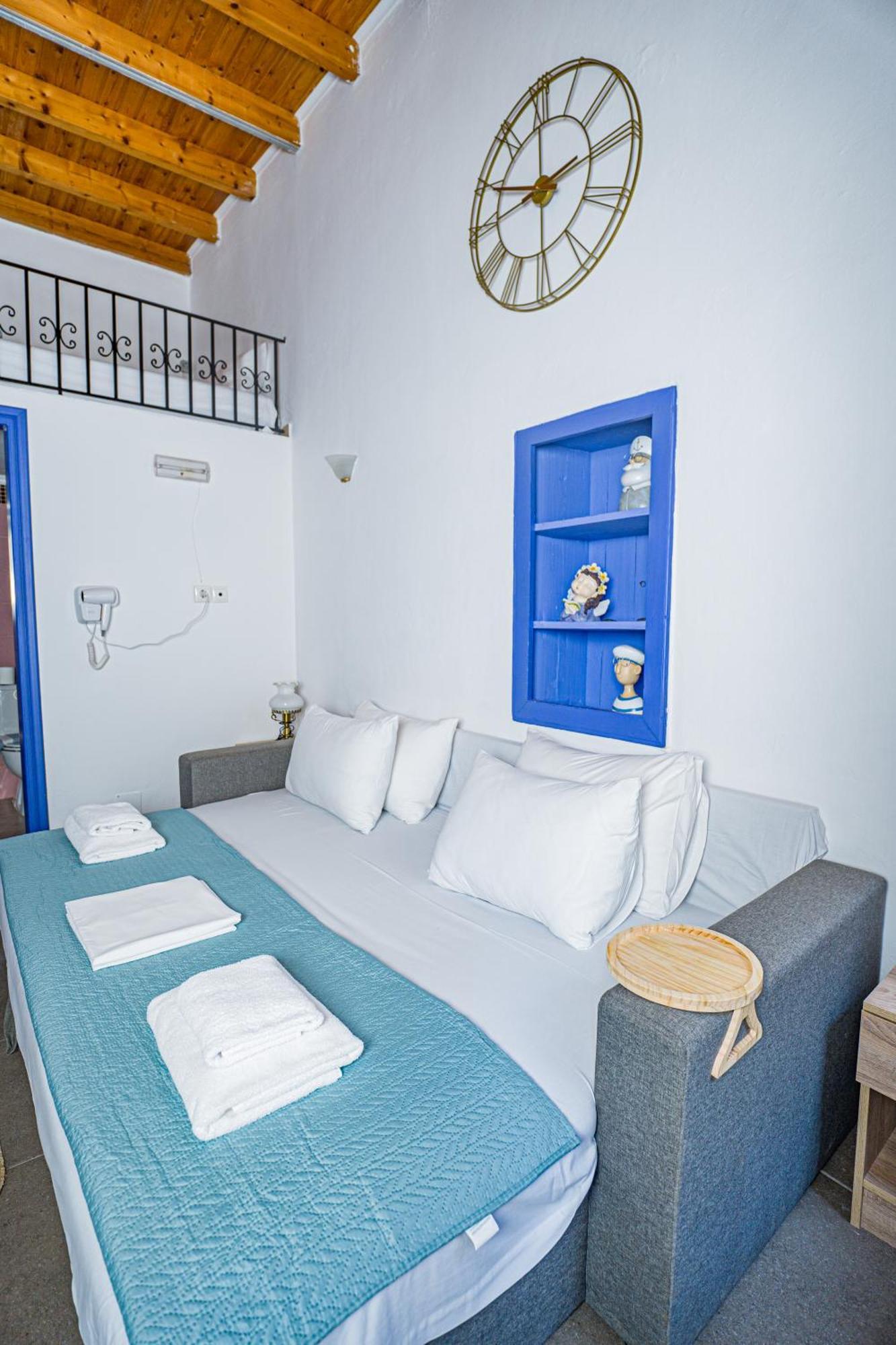 Kali Strata 2 - Downtown Apartment Đảo Sými Ngoại thất bức ảnh